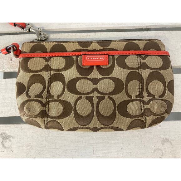 COACH SMALL SIGNATURE PRINT CANVAS, ORANGE TRIM WRISTLET. - Picture 2 of 11